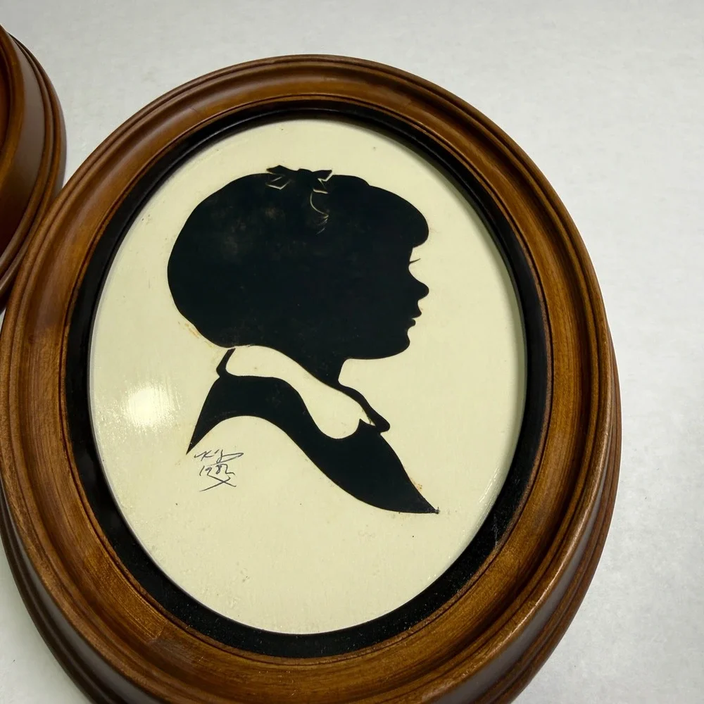 Vintage 1982 Signed Silhouette Portraits Pair Oval Wood Frames Made in Finland